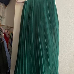 Mix Nouveau green pleated maxi skirt